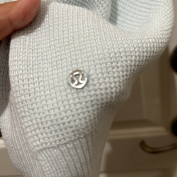 NWOT Lululemon light blue poncho never worn! Light and beautiful knit! - Picture 5 of 5